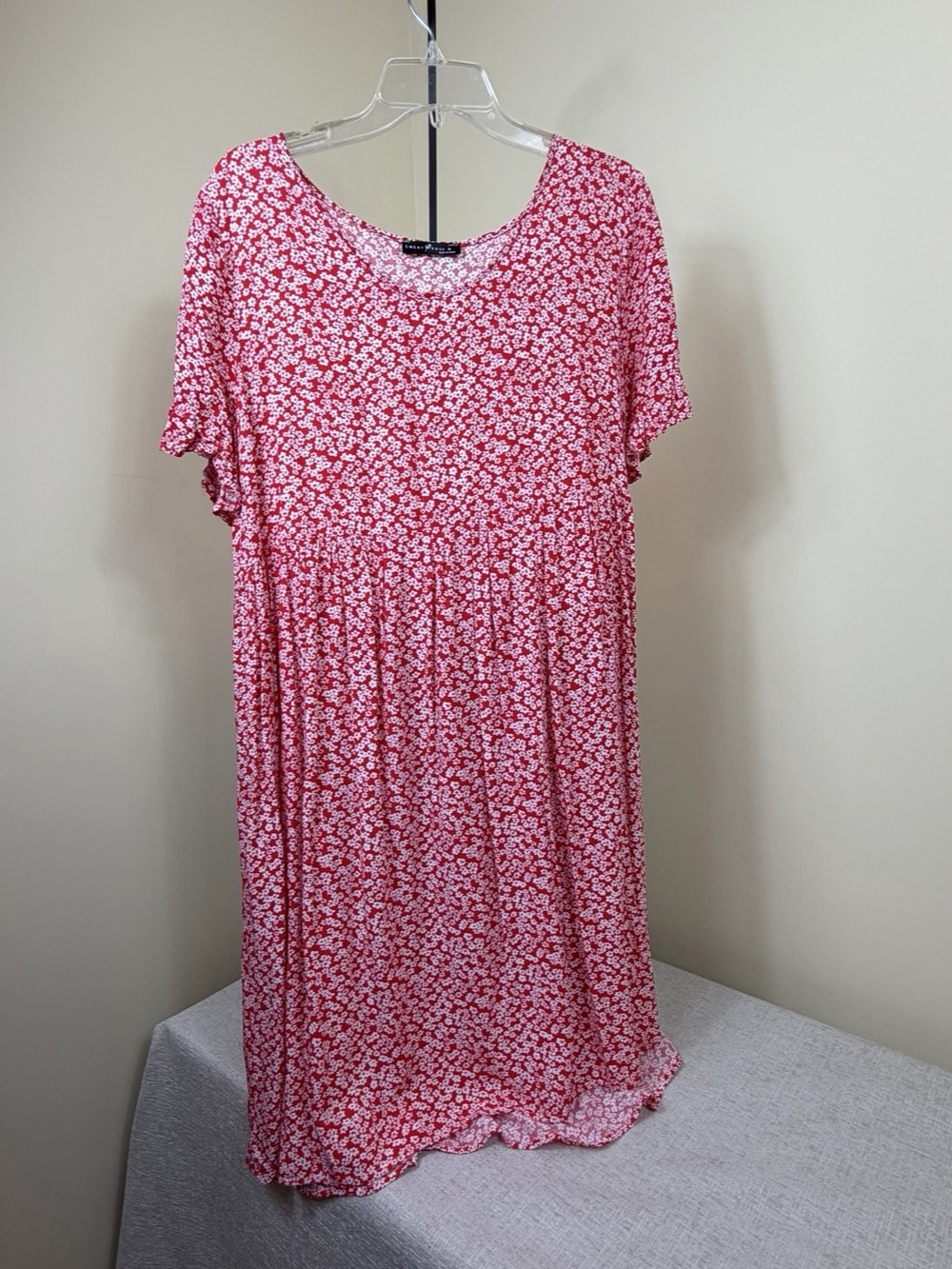 Red White Flower Dress flowy Comfy Casual Emery Rose EUC